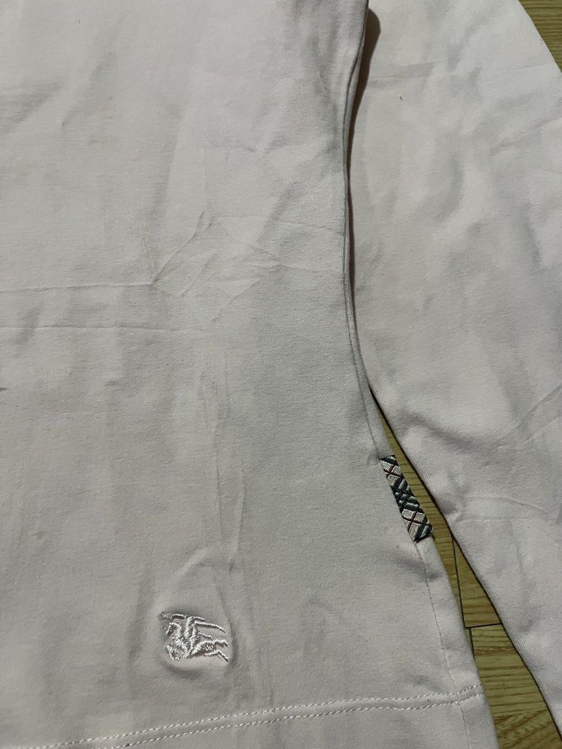 Burberry Plaid Collar (Category: Longsleeves) located in Angeles City. Submitted by brkebys (Listing ID 1469808812, Image 2). Description: Width: 17 Length: 22 Color rate: 9.5/10 No pinholes, No scratches Need wash only due to stock.