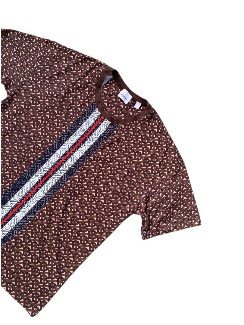Burberry shirt (Category: Tshirts & Polo Shirts ) located in General Mariano Alvarez. Submitted by awiiin1 (Listing ID 1469870167, Image 2). Description: Burberry shirt good as new Medium Size Legit burberry!!!.
