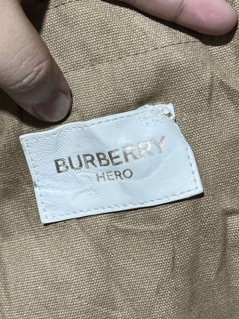 Burberry Tote Bag (Category: Tote Bags) located in Ozamiz City. Submitted by quick_done_deals (Listing ID 1469826003, Image 2). Description: .