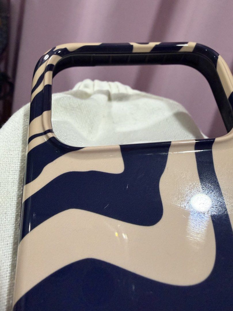 Burga for 17pro (Category: Cases & Sleeves) located in Cebu City. Submitted by caseypie.cebuph (Listing ID 1469810283, Image 3). Description: For iphone 17pro model.