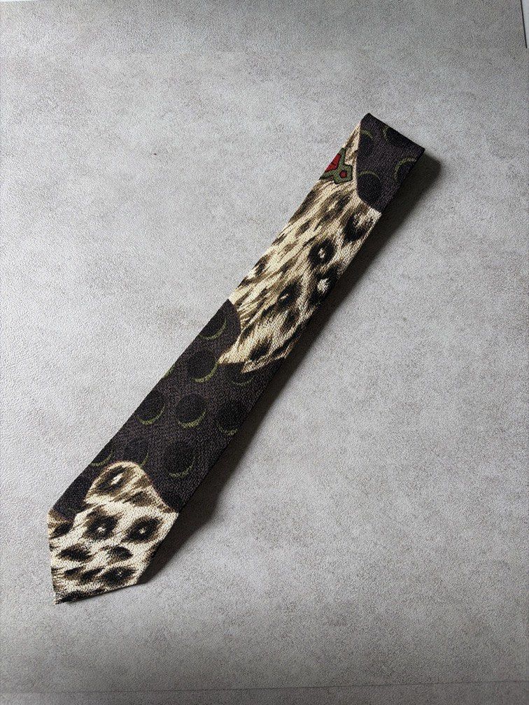 By Hitoshi Japan Necktie (Category: Ties) located in Pasig City. Submitted by chamoisee (Listing ID 1469799425, Image 1). Description: By Hitoshi Necktie.