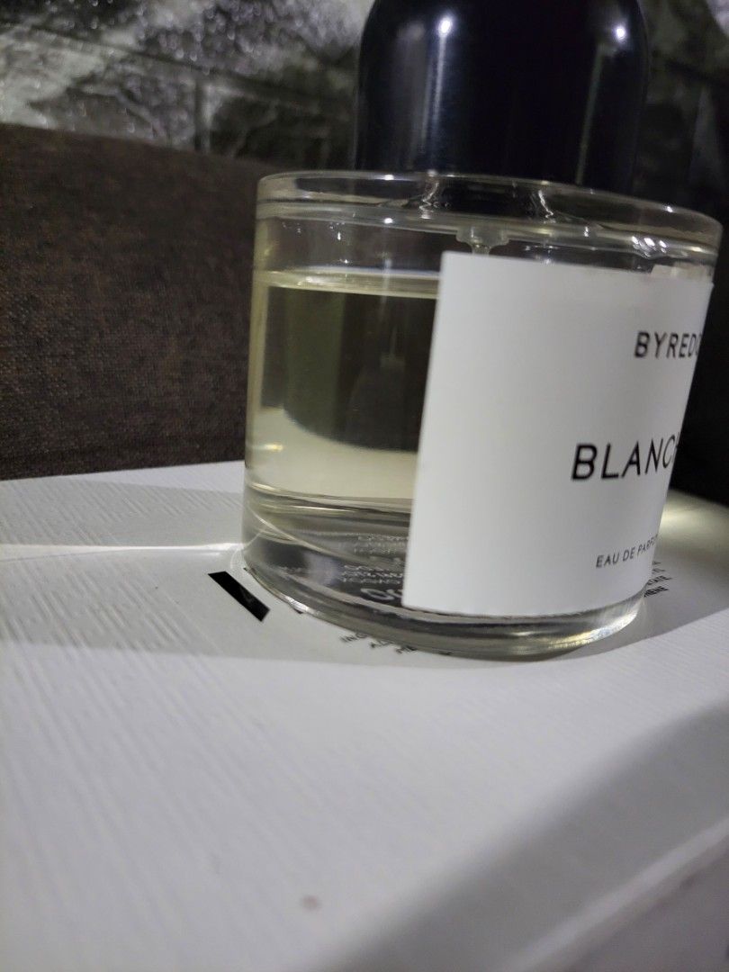 Byredo Blanche Eau De Parfum 100ml (Category: Fragrance & Deodorants) located in Santa Rosa. Submitted by ShiraOni (Listing ID 1469859459, Image 3). Description: - Brand: Byredo - Fragrance: Blanche Eau de Parfum - Size: 100ml - Condition: lightly used see the juice level - Packaging: Comes with the original white box and matching slip cover - Design: Clean minimalist bottle featuring the signature black cap - 100% authentic and well-stored purch