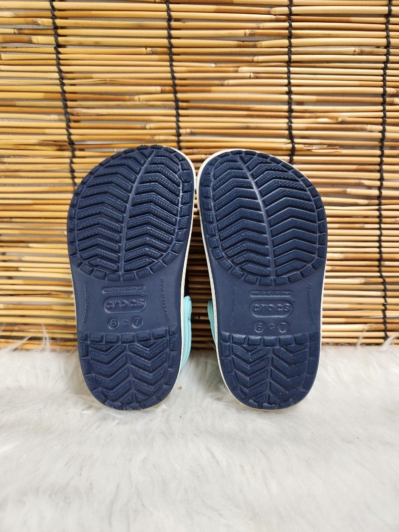 C6/7- Preloved Original Crocs for kids (Category: Babies & Kids Fashion) located in Navotas City. Submitted by FluffyFeet (Listing ID 1469847030, Image 3). Description: NEW ARRIVAL❗️ This is a PRELOVED ORIGINAL CROCS FOR KIDS‼️ Please managed your expectations ❤️ 📌 Strictly MINE NOW, PAY NOW ONLY❗️ (Unless suki na po na maayos kausap at iwas cancellation) 📌 You may ask for other photos before placing order/s STRICTLY NO RETURN, NO EXCHANGE UNLE