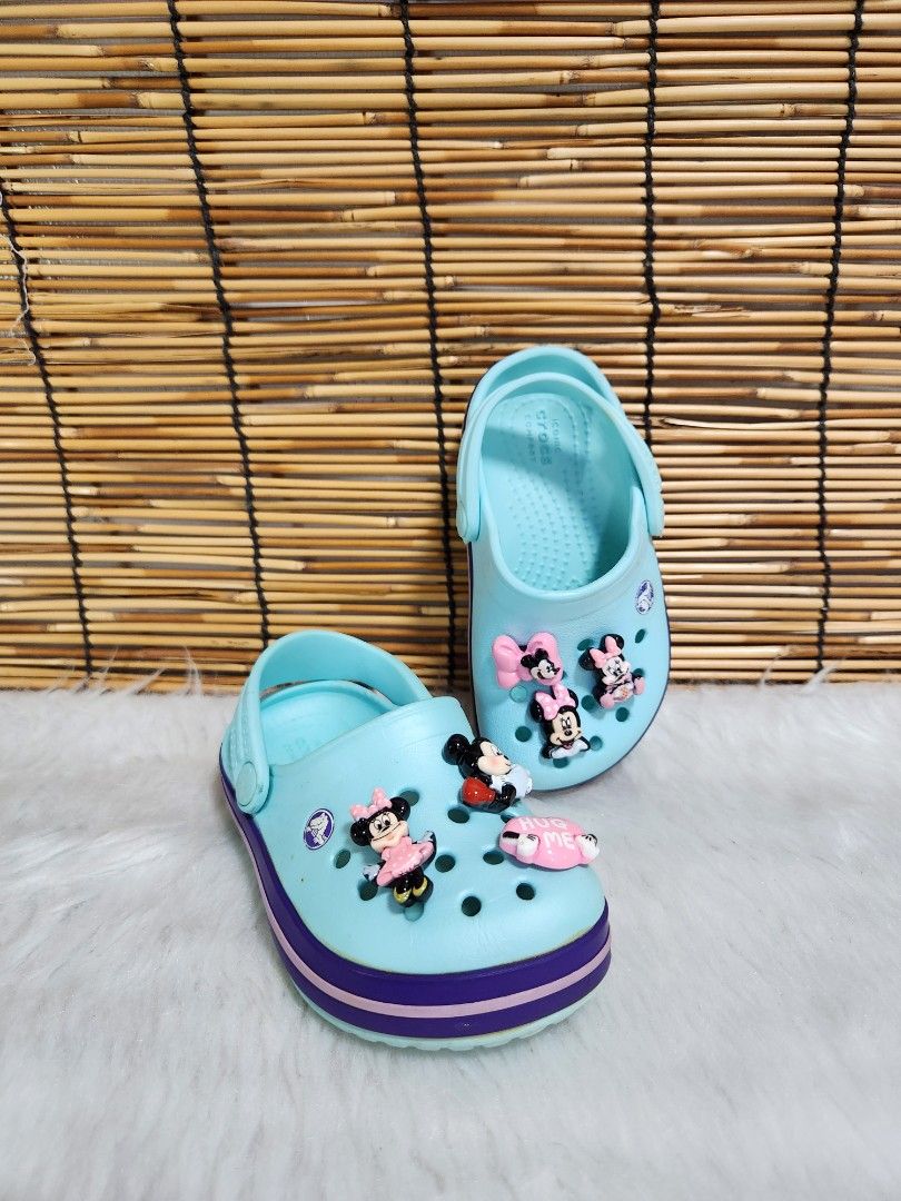 C7- Preloved Original Crocs for kids (Category: Babies & Kids Fashion) located in Navotas City. Submitted by FluffyFeet (Listing ID 1469761482, Image 2). Description: NEW ARRIVAL❗️ This is a PRELOVED ORIGINAL CROCS FOR KIDS‼️ Please managed your expectations ❤️ 📌 Strictly MINE NOW, PAY NOW ONLY❗️ (Unless suki na po na maayos kausap at iwas cancellation) 📌 You may ask for other photos before placing order/s STRICTLY NO RETURN, NO EXCHANGE UNLESS