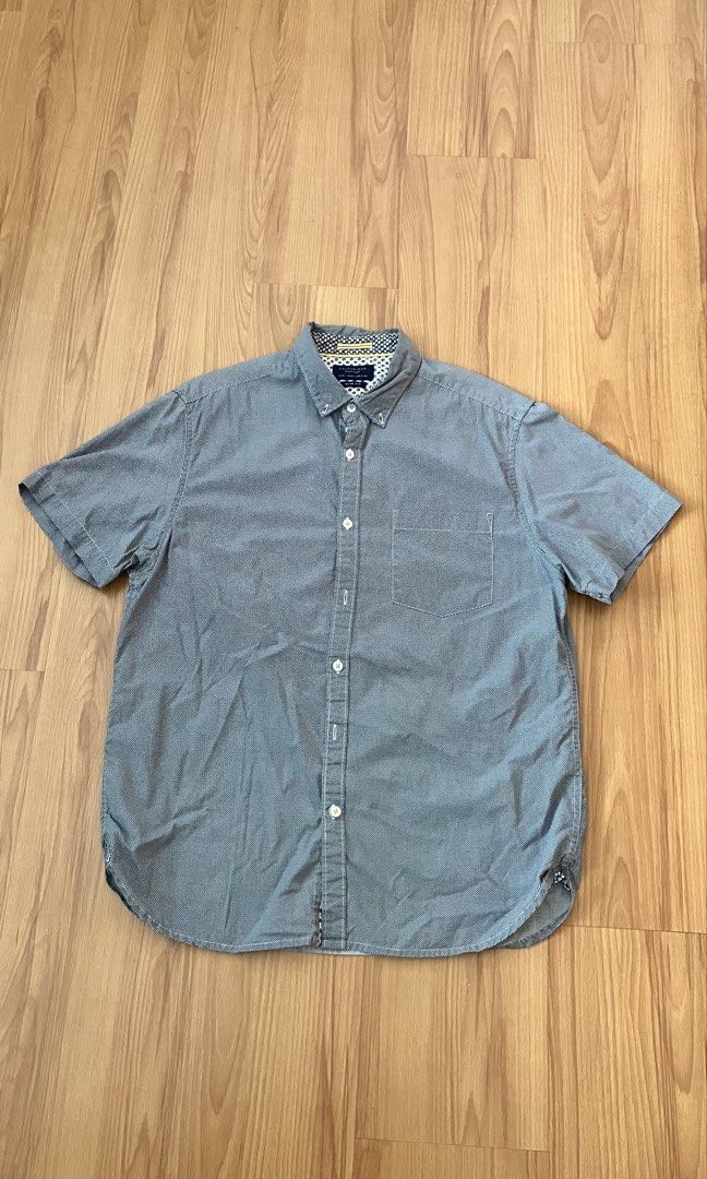 Cactus Man - b&w dotted polo (Category: Tshirts & Polo Shirts ) located in Manila. Submitted by foundgoods00 (Listing ID 1469893736, Image 1). Description: Mexican Cartel in Narcos vibes, can do office fit! Medium to Large. My height is 5’8 Good condition. No issue. :).