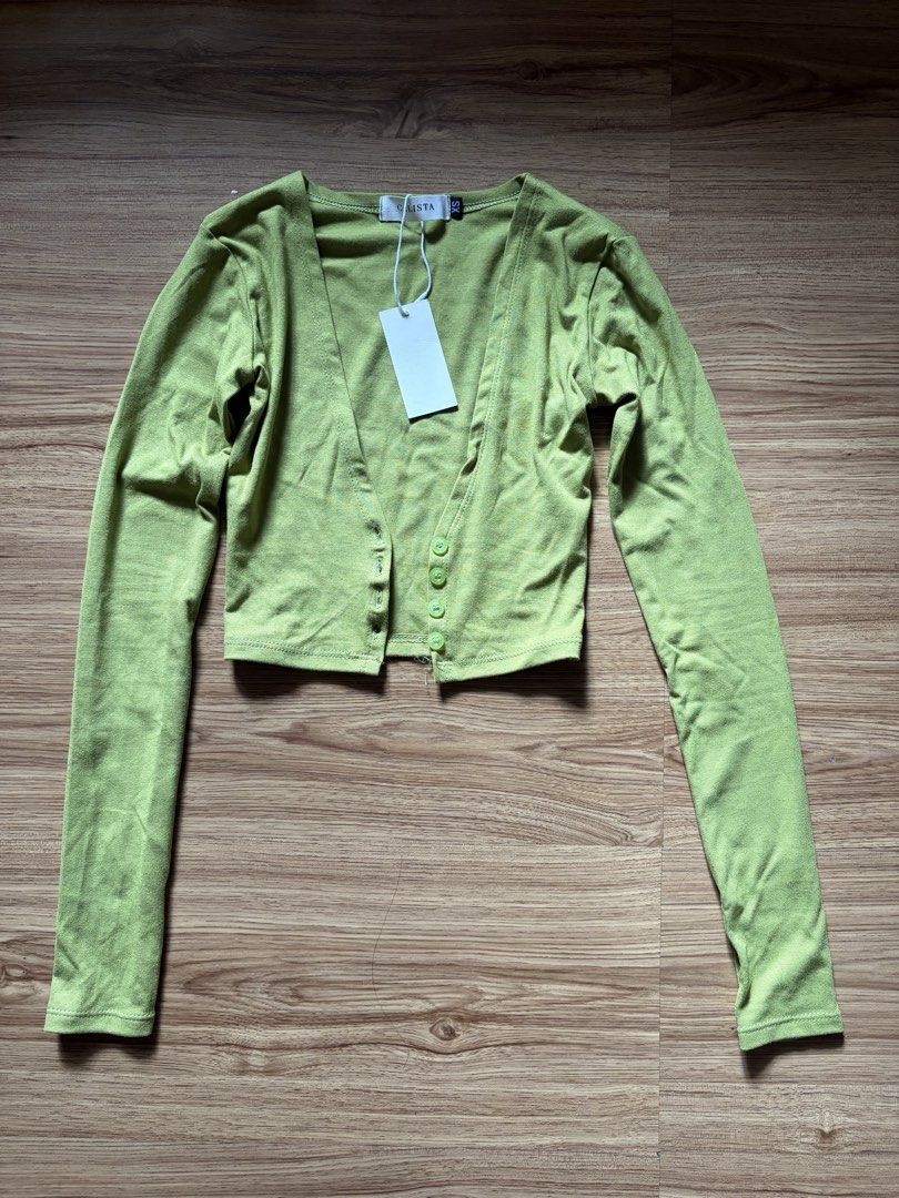 Calista Cardigan Longsleeves (Category: Longsleeves) located in San Pedro. Submitted by nikkiabc.777 (Listing ID 1469762843, Image 1). Description: Calista Core Cardigan Top Size: xs; can fit xs to s Fabric: soft cotton ribbed; semi stretched Brandnew; with tag and pouch Buttons are working Color: apple green.