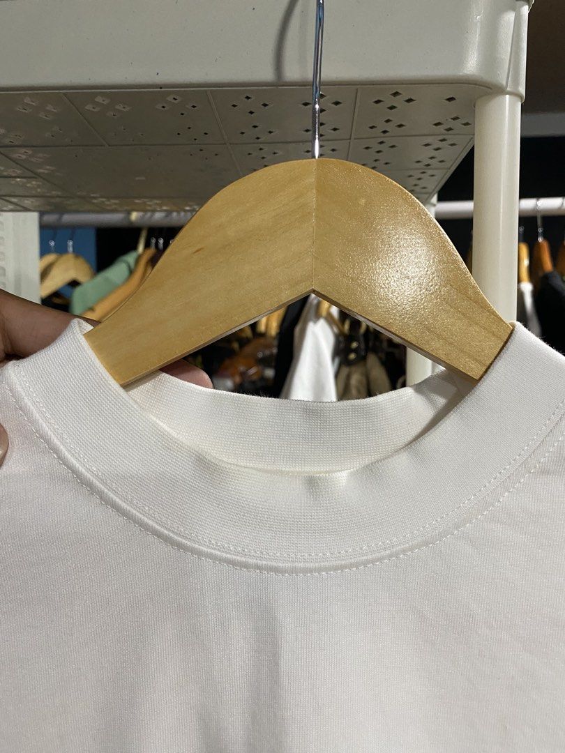 Calvin Klein (Category: Shirts) located in Munoz. Submitted by brazziwardrobe (Listing ID 1469909431, Image 3). Description: Length:23 inches Width:19.5 inches Small on tag Excellent Condition Color rate:9.8/10 Negotiable Dm to purchase 💌 📍Nueva Ecija.