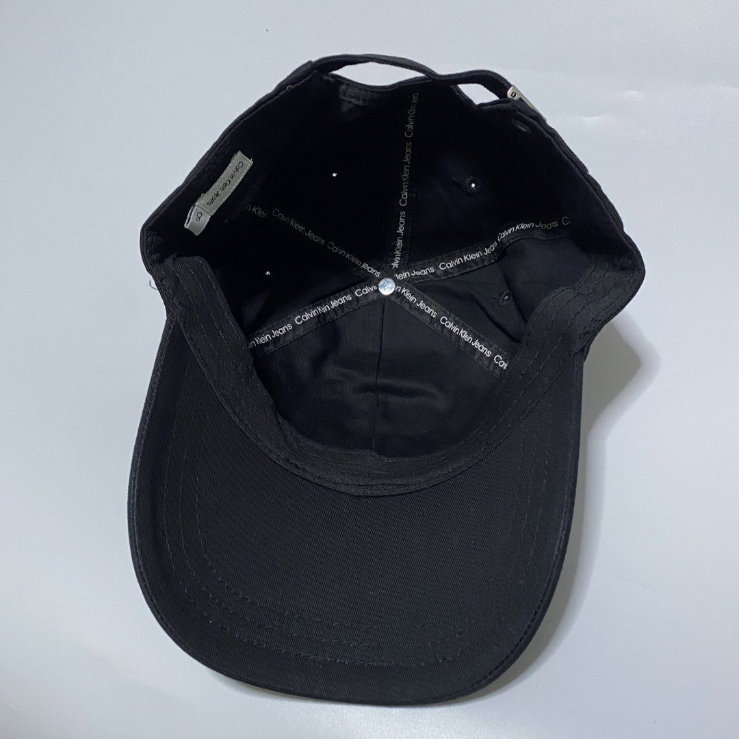 calvin klein dad cap (Category: Caps & Hats) located in Quezon City. Submitted by hatlocker (Listing ID 1469848564, Image 3). Description: 900 shipped dm .