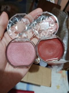 (Category: ) located in . Submitted by yogurtmilk_ (Listing ID 1469857506, Image 1). Description: .