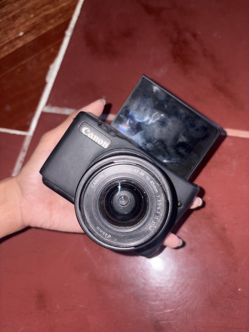 Canon Eos M10 (Category: Cameras) located in Manila. Submitted by zenforest.cc1480 (Listing ID 1469836979, Image 1). Description: Issue: Nabasa yung mismong lcd lang, ipaayos nalang papalitan ng lcd rfs: upgrade nalang TAGUIG LOC.
