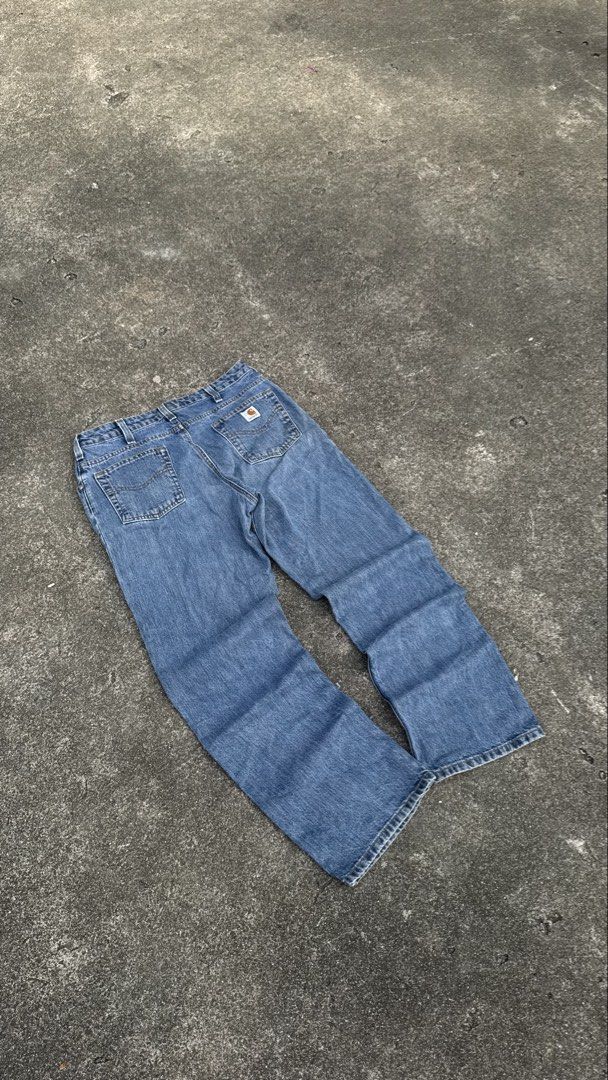 Carhartt denim pants (Category: Coats, Jackets and Outerwear) located in Teresa. Submitted by boanerjes (Listing ID 1469870000, Image 1). Description: Carhartt denim pants Size 30 womens.