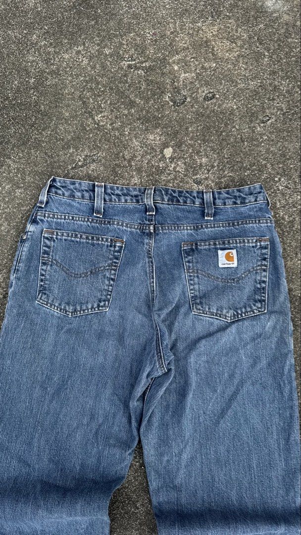 Carhartt denim pants (Category: Coats, Jackets and Outerwear) located in Teresa. Submitted by boanerjes (Listing ID 1469870000, Image 2). Description: Carhartt denim pants Size 30 womens.