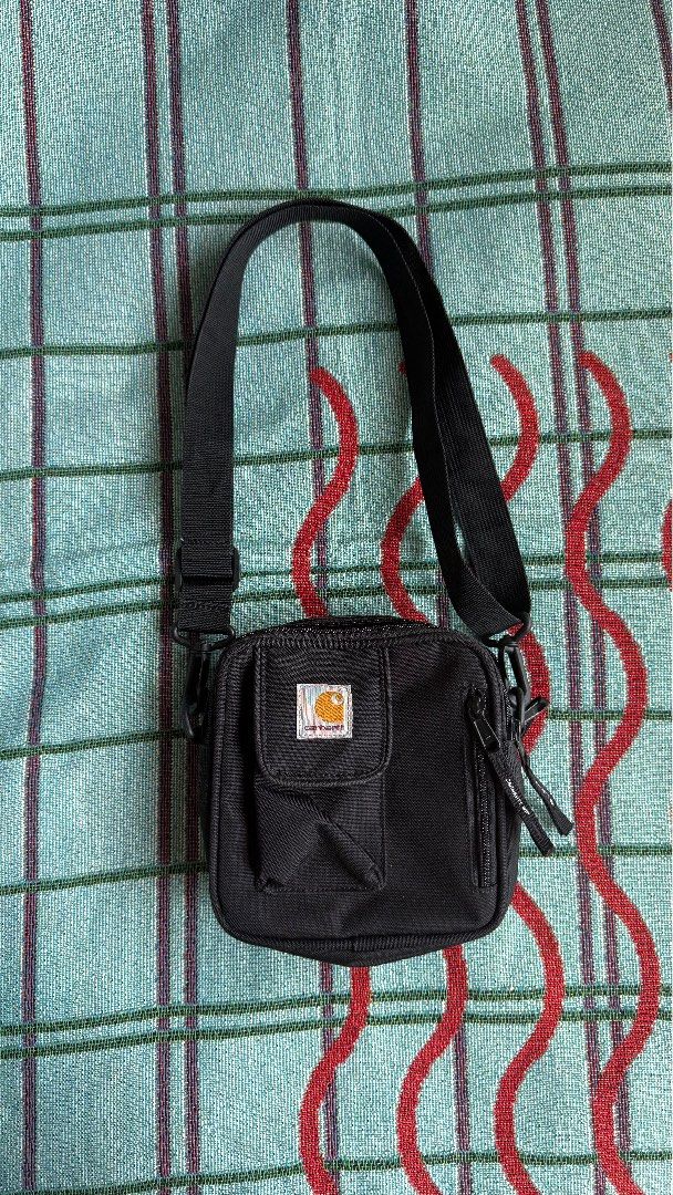 Carhartt WIP Essentials Small Crossbody Bag (Category: Sling Bags) located in Quezon City. Submitted by sr.archive (Listing ID 1469797766, Image 1). Description: .