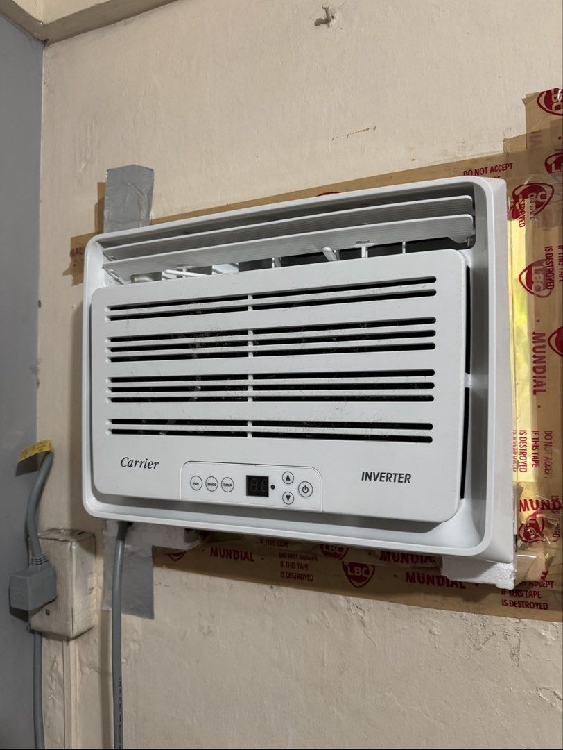 Carrier 0.6 Hp inverter window type (Category: Air Conditioning and Heating) located in Quezon City. Submitted by magi13 (Listing ID 1469772197, Image 1). Description: Carrier 0.6hp inverter window type Date of Purchase: August 21, 2026 (2 months old pa lang) No issue minsan lang gamitin Price: 11,000 pesos Mandaluyong Area .