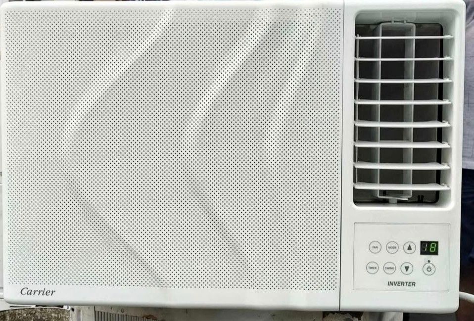 Carrier 1.5hp full inverter aircon window type (Category: Air Conditioning and Heating) located in Las Pinas. Submitted by anikajanebarrios12 (Listing ID 1469860082, Image 1). Description: no issue or repair personal owmed item no rust or corrosion pick-up or delivery ok las pinas city area.