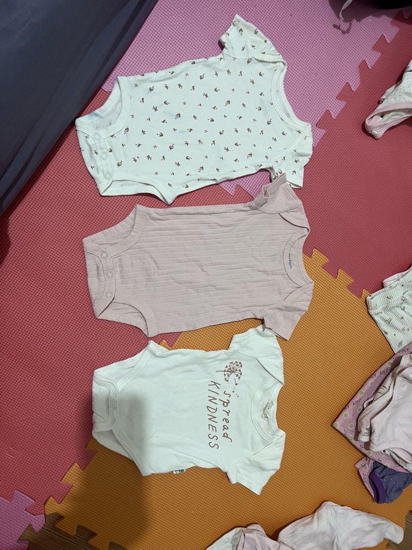Carter baby clothes (Category: Babies & Kids Fashion) located in Manila. Submitted by mamamogreen69 (Listing ID 1469851351, Image 3). Description: Decluttering 3pcs (2carter, 1 random brand) 📍Pasig city.