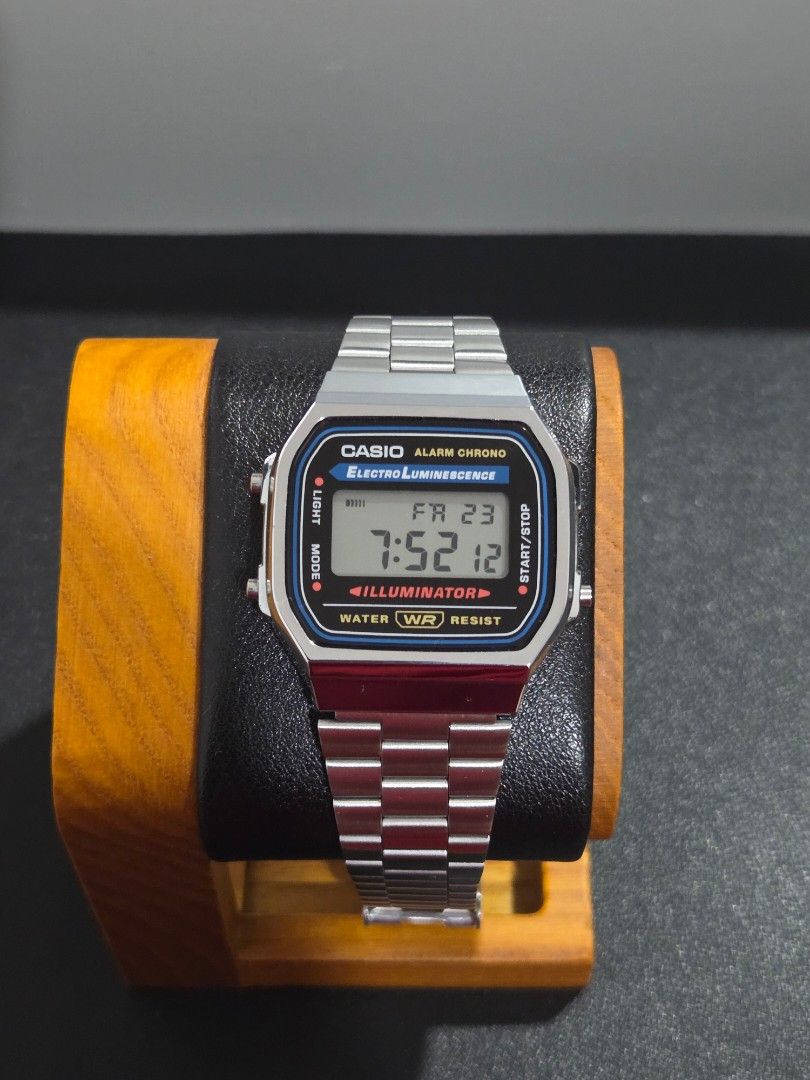 Casio A168WA-1WDF (Category: Men's Watches) located in Mabalacat. Submitted by watcherwristph (Listing ID 1469758881, Image 1). Description: Classic Casio vintage digital watch with an iconic retro design. A timeless everyday piece for watch enthusiasts and collectors. •Condition: Like New •Inclusions: Complete box and papers •Features: Alarm, stopwatch, LED light, and calendar -Case Size: 36.3 mm -Thickness: 9.6 mm -Case Length: 38.6 mm -Weight:
