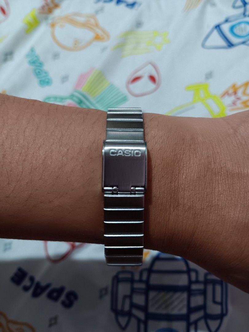 Casio MQ-24D-7EJH Silver Quartz Watch (Category: Women's Watches) located in Marikina City. Submitted by roshisneakerhouse (Listing ID 1469919709, Image 3). Description: - Brand: Casio MQ-24D-7EJH Quartz Watch 4pcs available - Dial: Silver sunburst with classic minimal design - Build: Stainless steel back with adjustable metal link band - Movement & Protection: Japan movement, water resistant - Comfort: Lightweight on the wrist - Inclusion: Origi