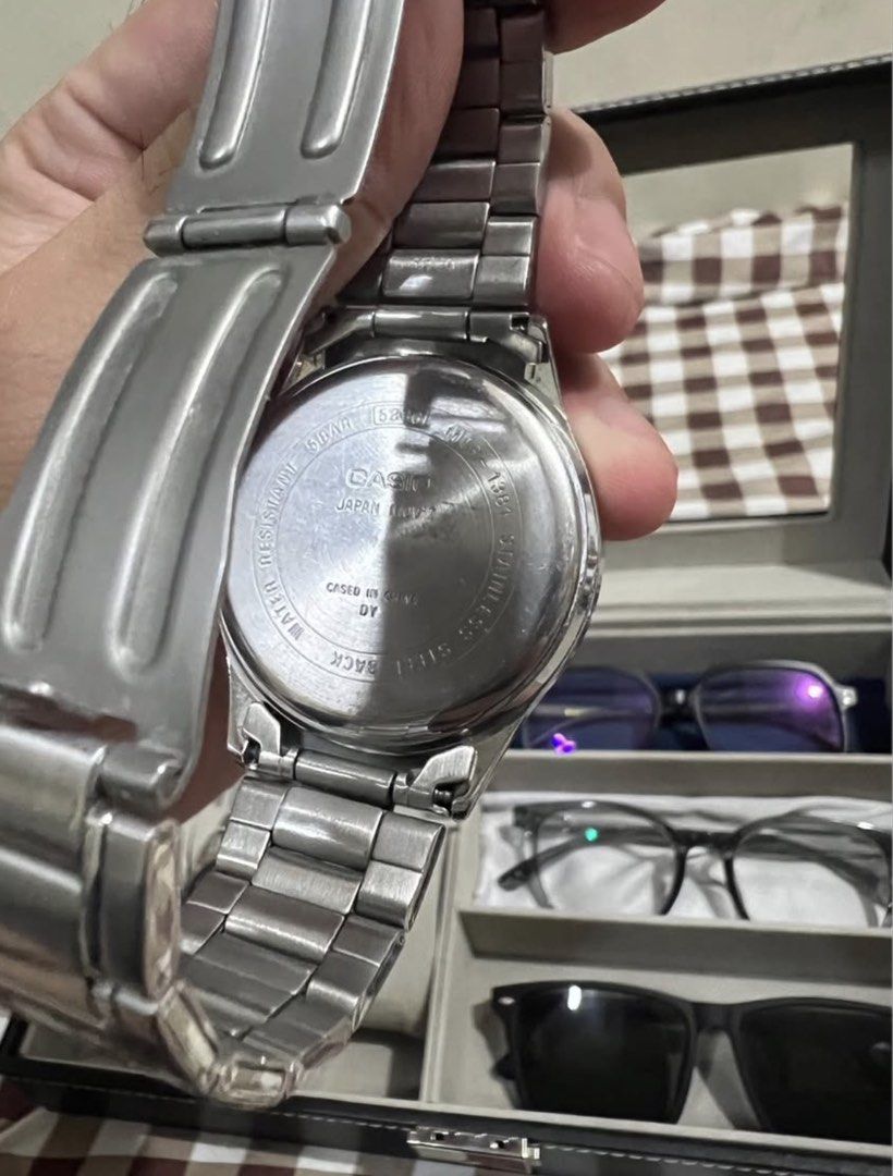 Casio MTP-1381D-1AV (Category: Luxury Watches) located in Manila. Submitted by jdstrll (Listing ID 1469920756, Image 3). Description: Code: Casio MTP-1381D-1AV Original Price: ₱4,590 Selling Price Only: ₱ 1,700 Issue Minimal Scratches Normal Second hand watch/ Decluttering ✅Price slightly negotiable Reason to sell: impulsive Buying not gonna use anymore. ✅Authentic Casio ✅Watch and extra Links only ✅Manual ✅Shipping fee should be shouldered by th