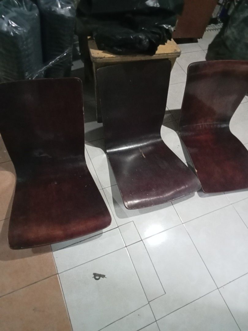 Chairs without legs (Category: Chairs) located in Cebu City. Submitted by cleverwind.221754 (Listing ID 1469930660, Image 2). Description: Selling chairs without legs (legless), in excellent condition. P 300 for each chair. For pick-up only. Location: Near San Carlos South Campus, CTS/CCMC. In Cebu City. Check out also our other items: https://garage-sale.pages.dev.