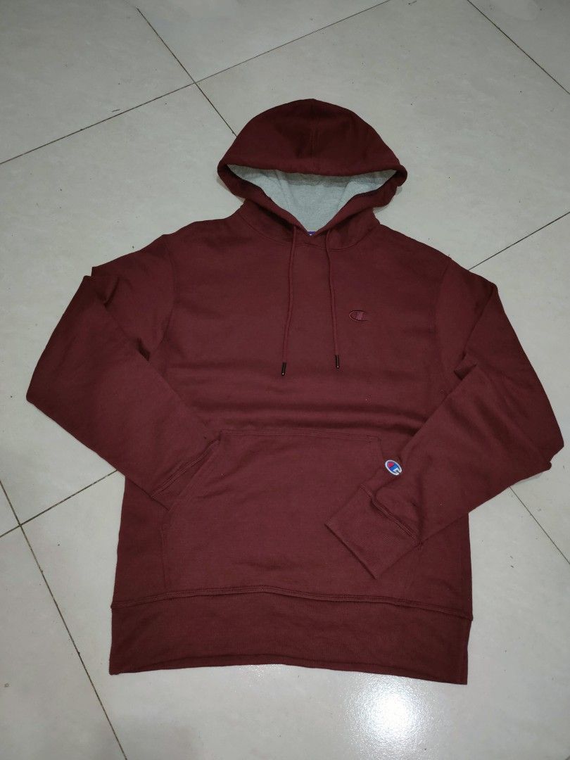 CHAMPION HOODIE ❤️ (Maroon) (Category: Coats, Jackets and Outerwear) located in Baguio. Submitted by jathriftx (Listing ID 1469873136, Image 1). Description: CHAMPION HOODIE ❤️ (Maroon) Medium (S on tag) Excellent to new condition 10/10 color rate 850.