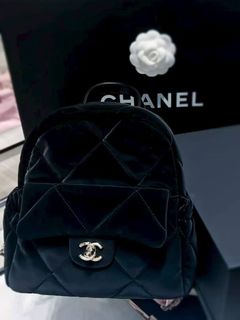 (Category: ) located in . Submitted by chicluxury (Listing ID 1469797316, Image 1). Description: .