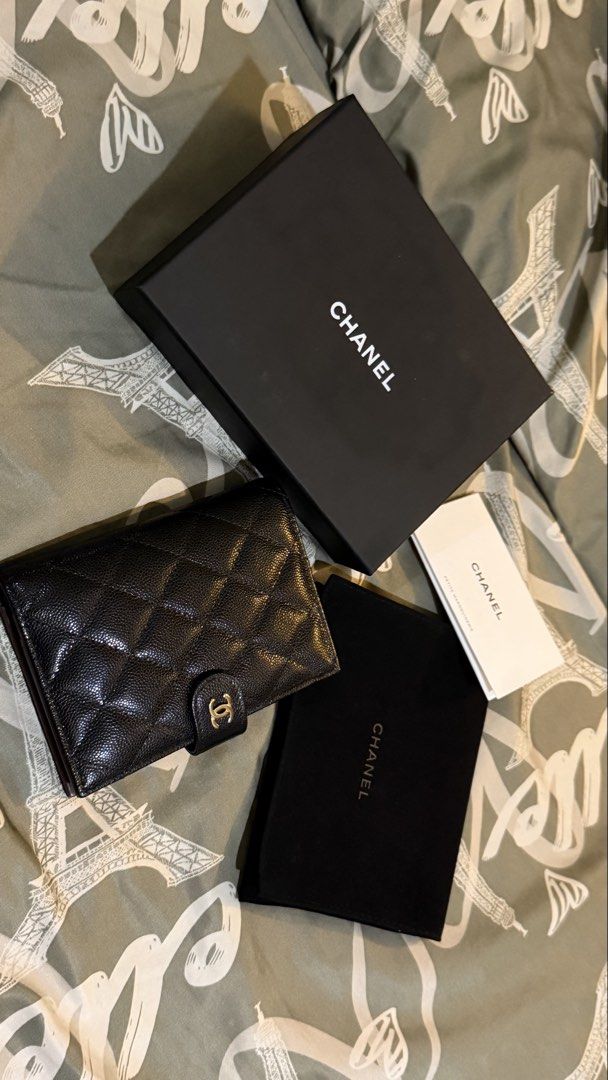 Chanel Passport Wallet holder (Category: Luxury Bags & Wallets) located in Pasay City. Submitted by piaaaaa_952 (Listing ID 1469766010, Image 2). Description: Chanel Passport Holder with bill and coins compartments Card slots Complete.