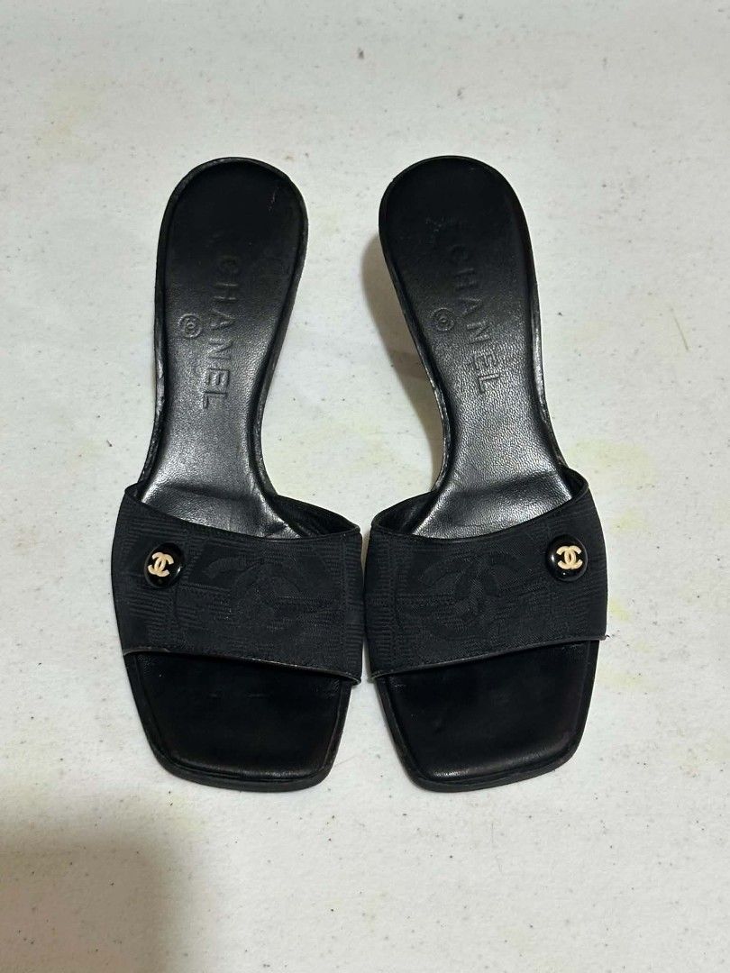 CHANEL sandals EUR 36 (Category: Flats & Sandals) located in Daraga. Submitted by donjim (Listing ID 1469842161, Image 1). Description: Authentic vintage Chanel kitten heels, size 36 on label, still in good condition, rare piece, with box and dustbag.