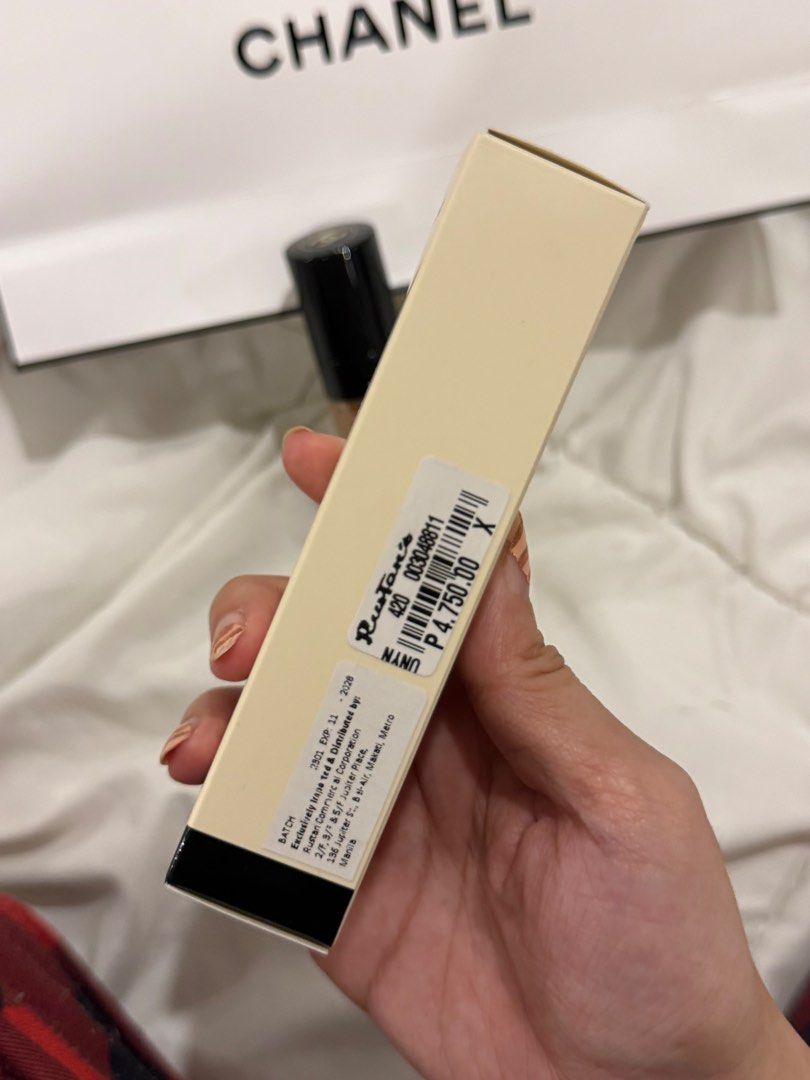 Chanel Water Fresh Complexion Touch (Skin Tint) (Category: Makeup) located in Manila. Submitted by beautyforless05 (Listing ID 1469882965, Image 2). Description: -Authentic (Used Once) Chanel Water Fresh Complexion Touch Shade: B10 -Brush is never used, still brand new. Comes with box and paper bag -Bought in Rustan’s -Rfs: not my shade -No more low offers.