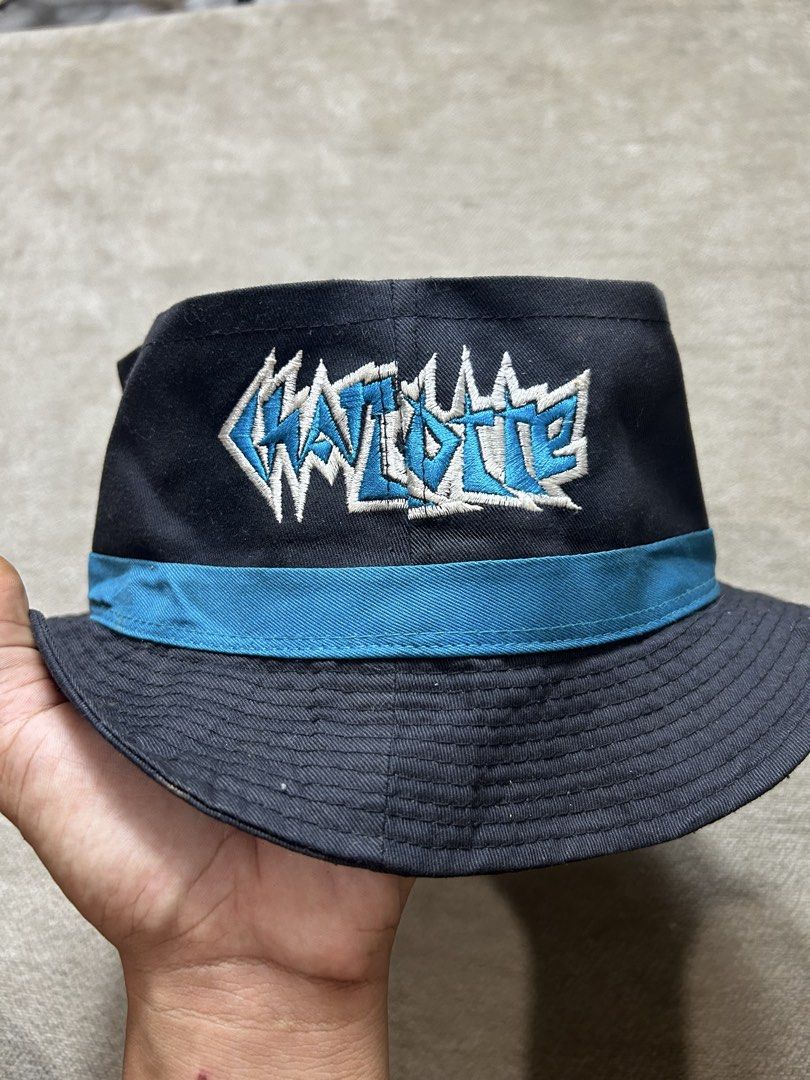 Chatlotte Hornets Vintage Bucket Hat (Category: Caps & Hats) located in Aurora. Submitted by snoworiontwinkle_08 (Listing ID 1469858945, Image 3). Description: No issue Like new Dm me Maganda to.