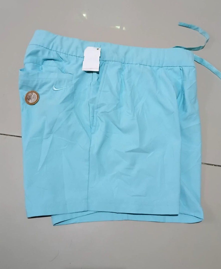 Chino short Nike (Category: Shorts) located in Bacolod City. Submitted by cadizthrifter (Listing ID 1469907785, Image 2). Description: small size good for daily activities stretchable inner lace as new condition.