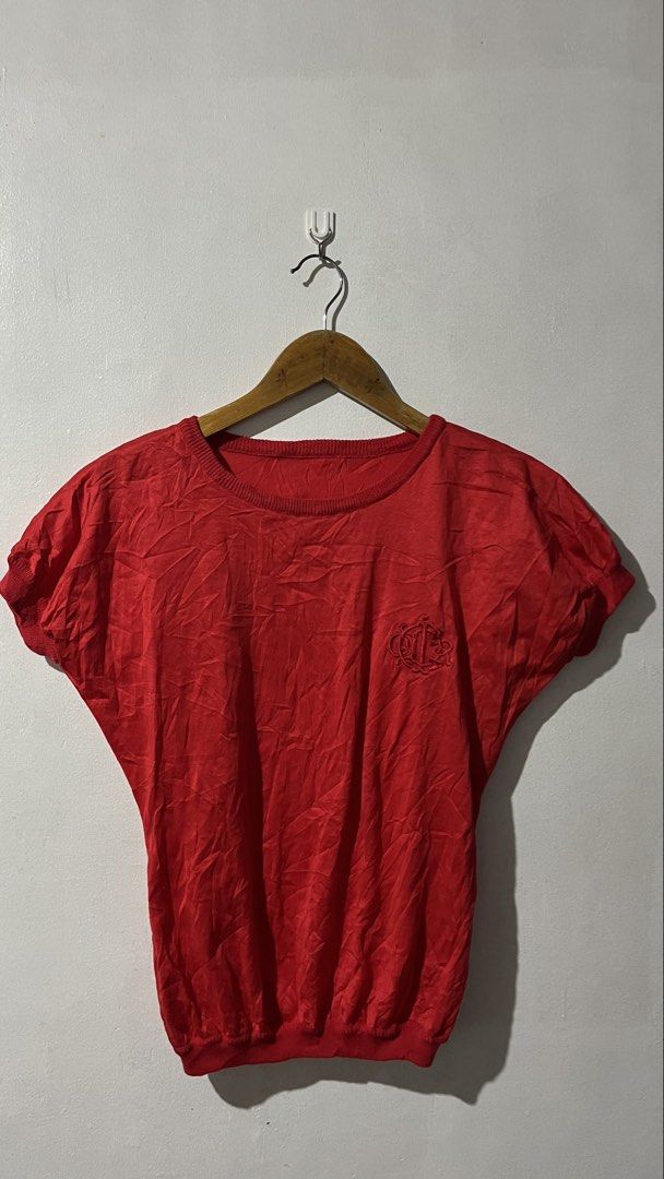 christian dior (Category: Activewear) located in Marawi City. Submitted by fixation_05 (Listing ID 1469866794, Image 1). Description: size medium 19/25 excellent.