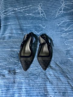(Category: ) located in . Submitted by thriftxgoods (Listing ID 1469895764, Image 1). Description: .