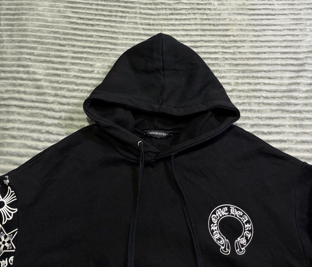 Chrome hearts hoodie jacket (Category: Coats, Jackets and Outerwear) located in Kawit. Submitted by samfuentebella09 (Listing ID 1469863714, Image 3). Description: CHROME HEARTS STENCIL SLEEVE BLACK HOODIE JACKET(OFF)✅ ▪️Size LARGE-XL Fittings✅ ▪️Width”24 x 27”Length✅ ▪️Excellent Condition 9/10✅ ▪️Color Rate 10/10✅ ▪️Good As New✅ Add sf💸 Pm🔑.