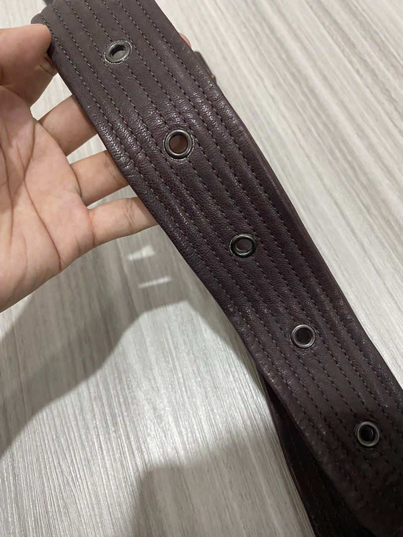 Coach (Category: Belts) located in Manila. Submitted by hell_market (Listing ID 1469871323, Image 3). Description: .