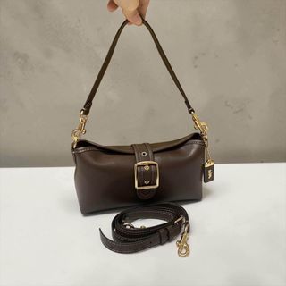 (Category: ) located in . Submitted by bagsboutiqueph (Listing ID 1469792860, Image 1). Description: .