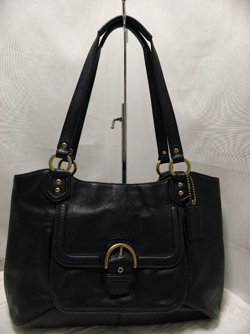 Coach Campbell Belle Carryall shoulder bag (Category: Luxury Bags & Wallets) located in Quezon City. Submitted by calmbird.3f2102 (Listing ID 1469894418, Image 1). Description: office bag,looks new, gold hardwares..