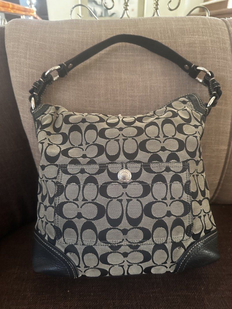 [COACH] Canvas Duffel in Medium (Category: Tote Bags) located in Dasmarinas. Submitted by vintagevoom (Listing ID 1469839848, Image 1). Description: Vintage Coach Canvas Duffel in Medium Minor signs of usage Some minor stains Negotiable Dimension Shoulder Strap Drop - 6 in Height - 10.75 in Width - 10.75 in Depth - 2.75 in.