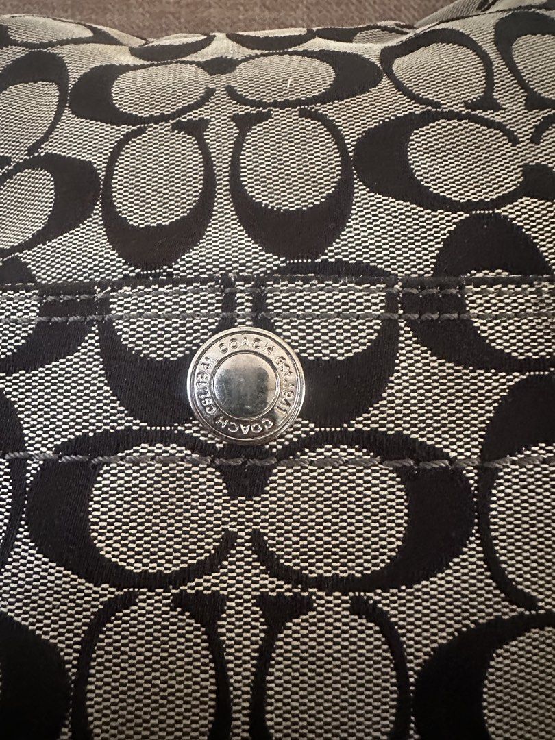 [COACH] Canvas Duffel in Medium (Category: Tote Bags) located in Dasmarinas. Submitted by vintagevoom (Listing ID 1469839848, Image 2). Description: Vintage Coach Canvas Duffel in Medium Minor signs of usage Some minor stains Negotiable Dimension Shoulder Strap Drop - 6 in Height - 10.75 in Width - 10.75 in Depth - 2.75 in.