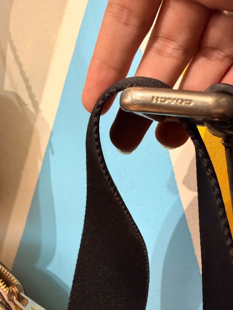 Coach Charles men sling (Category: Luxury Bags & Wallets) located in Cagayan de Oro. Submitted by rairaibags (Listing ID 1469781602, Image 2). Description: .