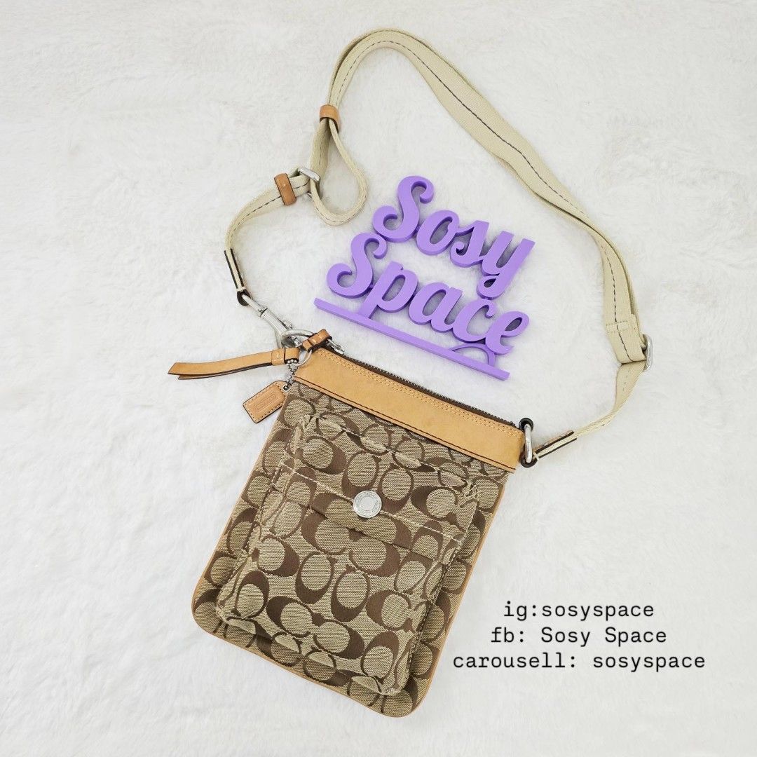 Coach Monogram Sling Bag Vintage (Category: Luxury Bags & Wallets) located in Lucena. Submitted by sosyspace (Listing ID 1469791002, Image 1). Description: C. O. A. C. H. 04B1P93 Vintage Signature Jacquard Canvas Crossbody Swingpack Bag Vachetta leather trim Adjustable fabruc crossbody strap Zippered top close and a distinctive expanding front pouch pocket secured by a silver-tone signature snap button 17x2x21cm Condition: PRELOVED has signs of u