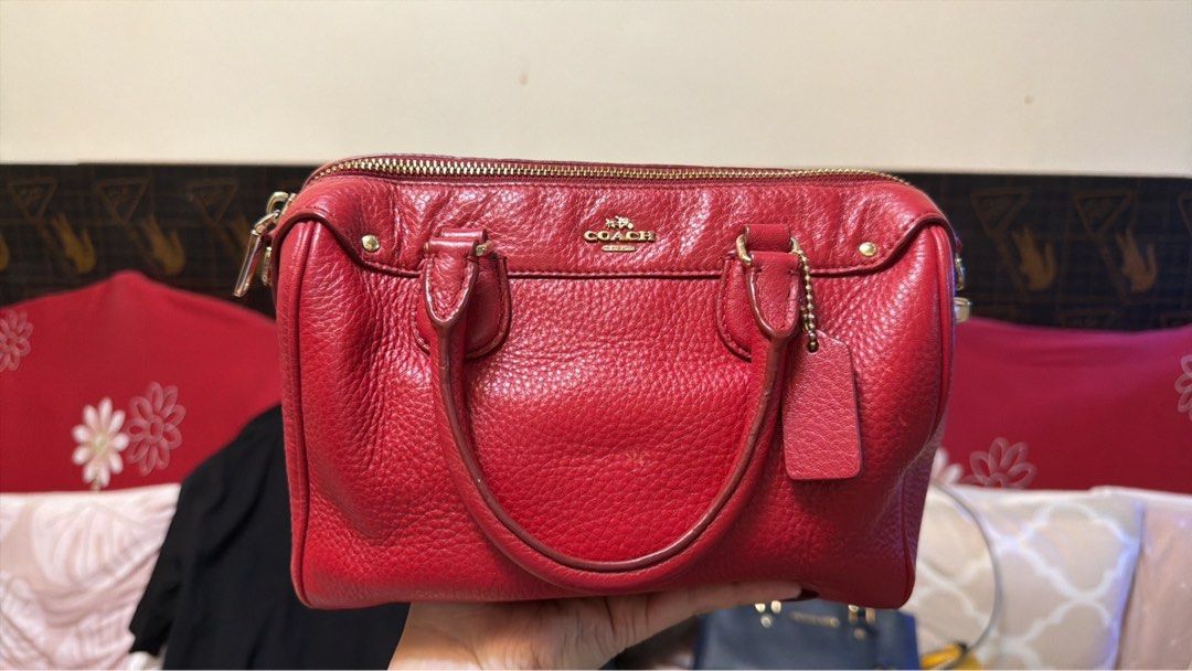 Coach Satchel (Category: Cross-body Bags) located in Manila. Submitted by iamrfe (Listing ID 1469868861, Image 1). Description: AUTHENTIC COACH MADE IN PH.