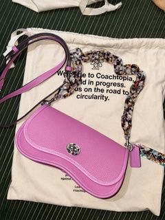 (Category: ) located in . Submitted by stylishsecondchance (Listing ID 1469850202, Image 1). Description: .