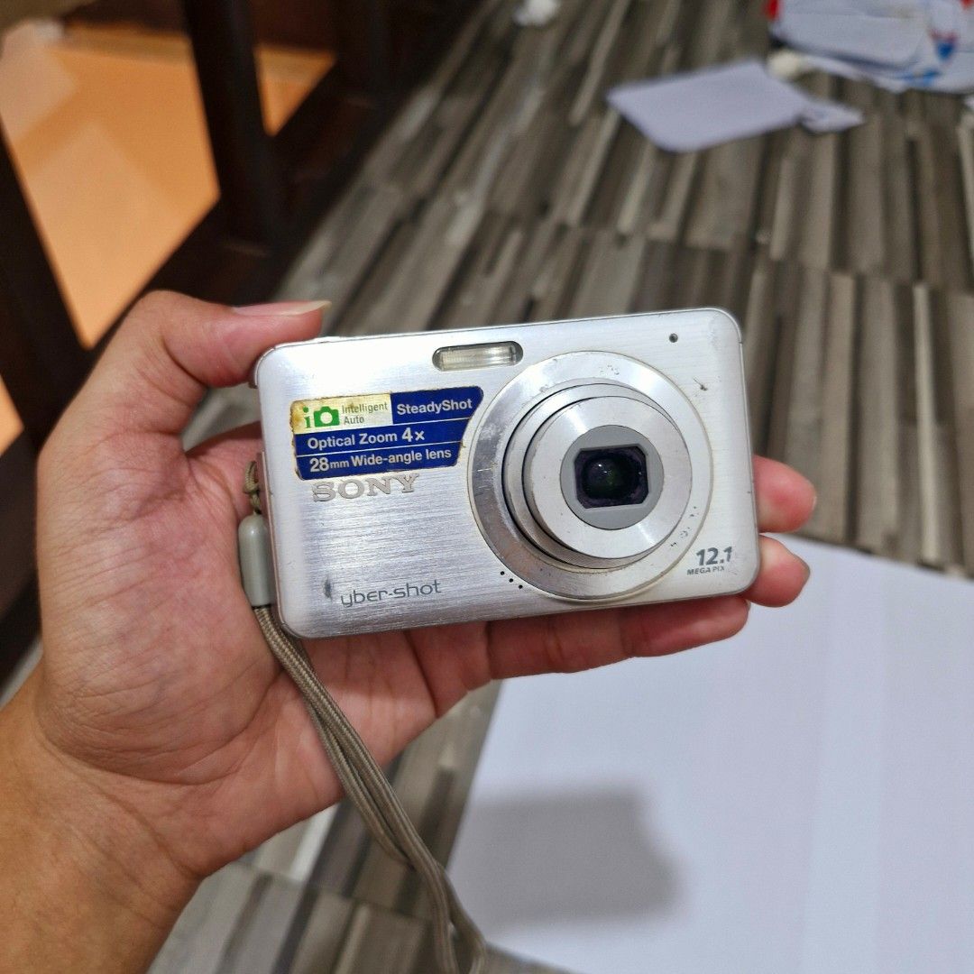 (COD AVAILABLE!!!) Sony Cyber-shot DSC-W130 Digicam (Category: Cameras) located in Caloocan City. Submitted by konan_11359 (Listing ID 1469870623, Image 2). Description: (COD AVAILABLE!!!) Sony Cyber-shot DSC-W130 Digicam WHY CHOOSE THIS: ♡ Malakas na Flash ♡ Malinaw na output ♡ Many modes to play with. ♡ Smooth control and picture ♡ Slim and Compact ♡ Vintage Video from cam ♡ Vintage cam feel ♡ Almost No issue Condition: Used! All buttons are cr