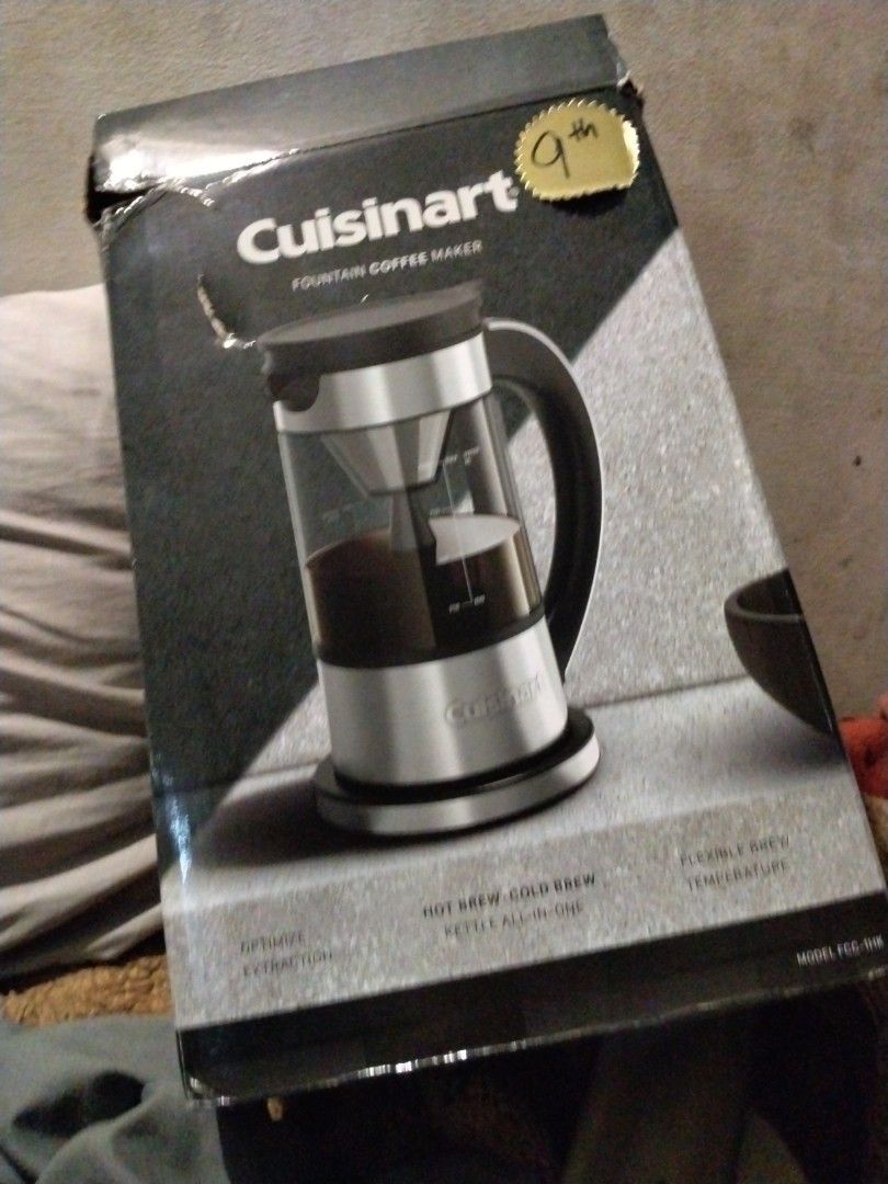 Coffee maker (Category: Coffee Machines & Makers) located in Singapore. Submitted by fastflower.8ab3b6 (Listing ID 1469880902, Image 3). Description: .