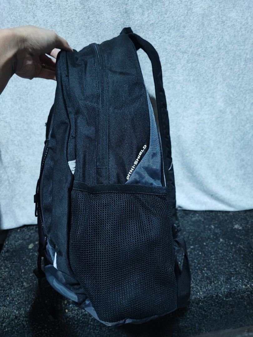 Columbia Black Omni-Shield Backpack (Category: Backpacks) located in Baguio. Submitted by ozara.06 (Listing ID 1469827313, Image 3). Description: Columbia omni-shield backpack Large size Excellent condition 900.