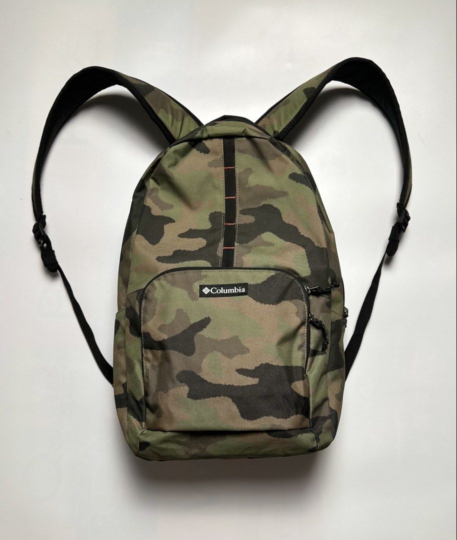 COLUMBIA Camouflaged (Category: Backpacks) located in General Santos City (Dadiangas). Submitted by uragon.apparel (Listing ID 1469895753, Image 1). Description: .