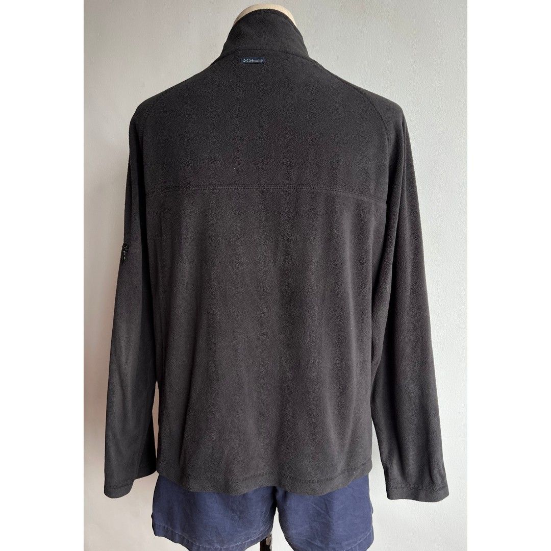 Columbia Fleece Pullover Sweatshirt (Category: Longsleeves) located in Quezon City. Submitted by rosepam (Listing ID 1469841342, Image 3). Description: Columbia vintage Fleece Pullover Sweatshirt Size on tag: XL Measurements posted for reference FIX PRICE.