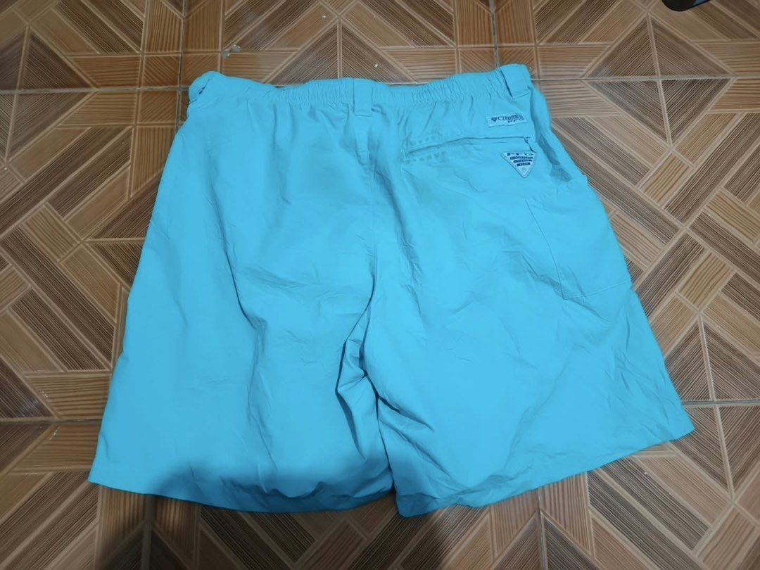 COLUMBIA RUNNING SHORT (Category: Shorts) located in Alaminos. Submitted by thriftings625 (Listing ID 1469937982, Image 2). Description: Waist 32-36 Length 19 No issue Excellent condition No rips, no holes, no stains Color rate: 9/10.