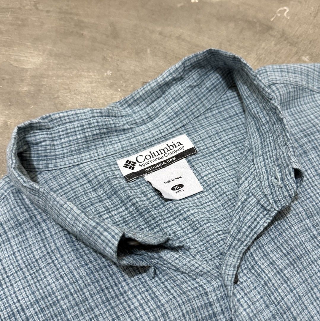 Columbia short sleeve button down shirt (Category: Tshirts & Polo Shirts ) located in Abucay. Submitted by gibzzz123 (Listing ID 1469776047, Image 3). Description: • All items are ON HAND and ready to be shipped/picked up. • Items are preloved/ukay, so please expect minimal signs of usage unless stated otherwise. • No major issues — good condition unless otherwise indicated in the listing. • Actual color may slightly vary due to lighting and scre